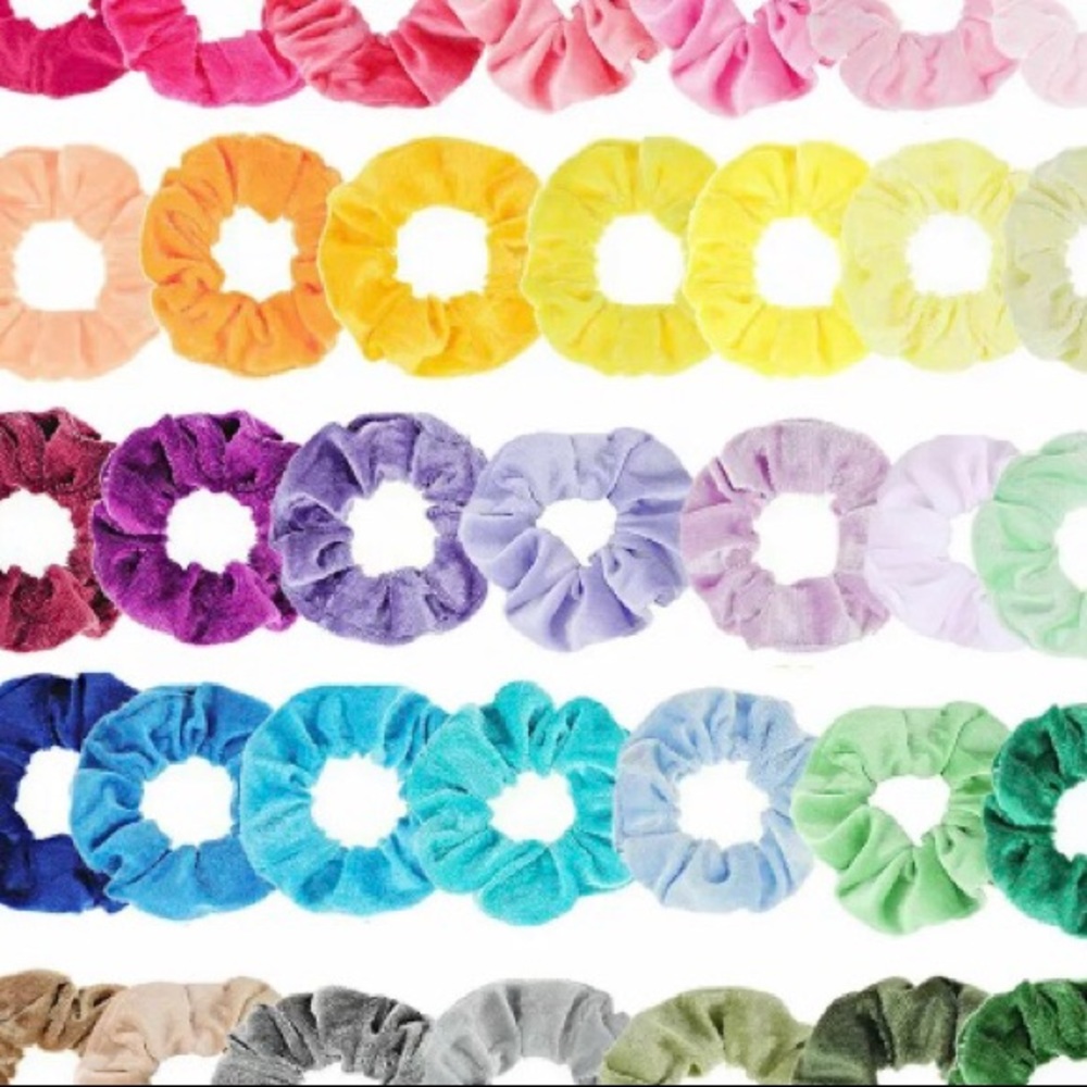 ✨ FREE scrunchie with $15 purchase OR 3 for $10